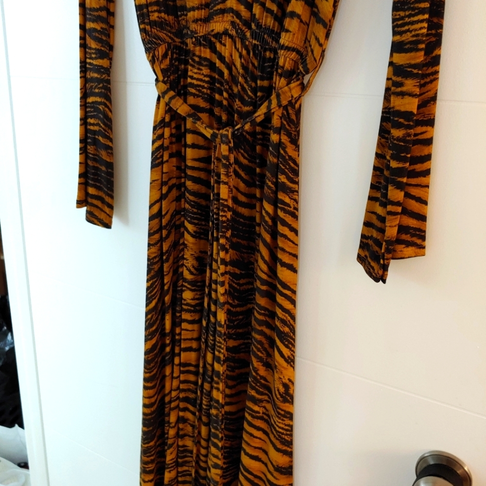 Animal print knit dress